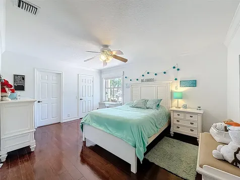 1673 Victoria Pointe Circle Weston FL 33327