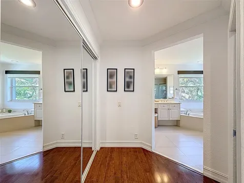 1673 Victoria Pointe Circle Weston FL 33327
