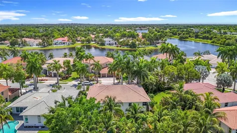 1673 Victoria Pointe Circle Weston FL 33327