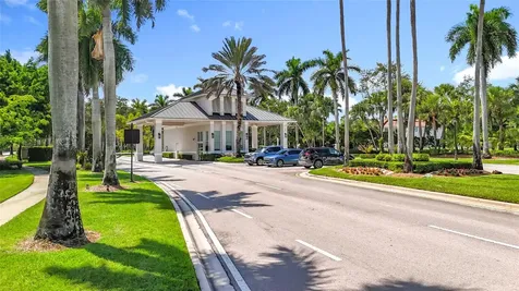 1673 Victoria Pointe Circle Weston FL 33327