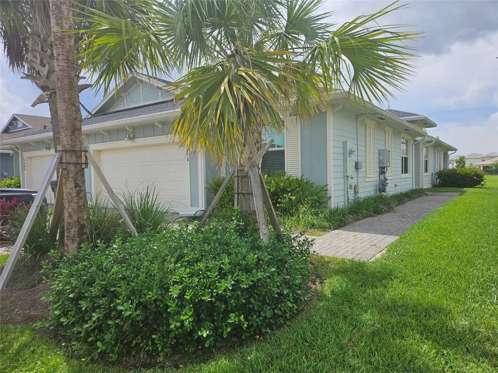 1313 Haywagon Trail Loxahatchee FL 33470