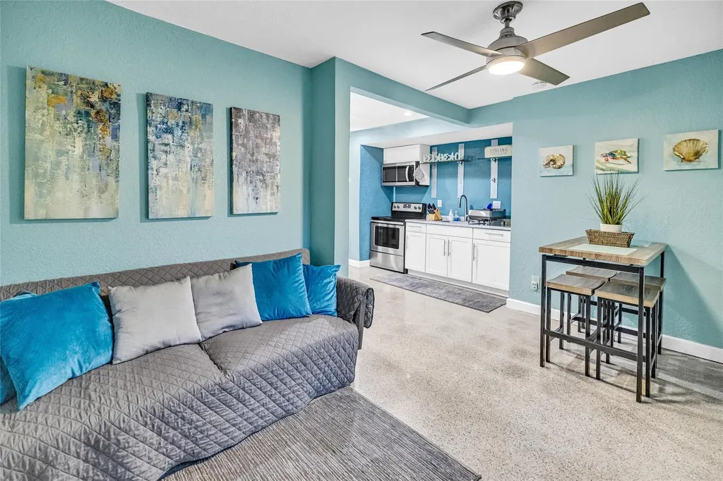 1715 NE 11th Street Fort Lauderdale FL 33304