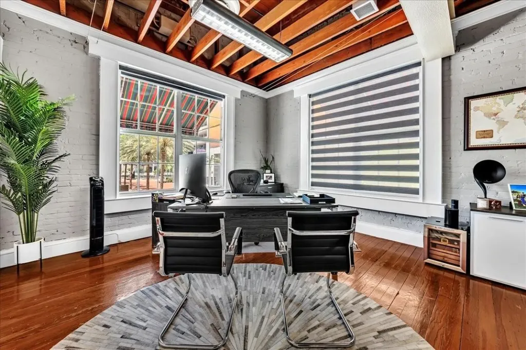 21 W Las Olas Boulevard Fort Lauderdale FL 33301