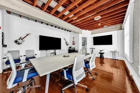 21 W Las Olas Boulevard Fort Lauderdale FL 33301