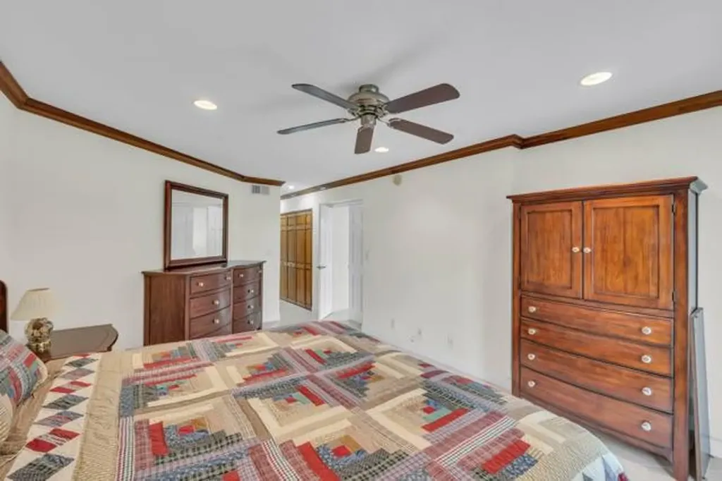 961 SE 20th Avenue Deerfield Beach FL 33441