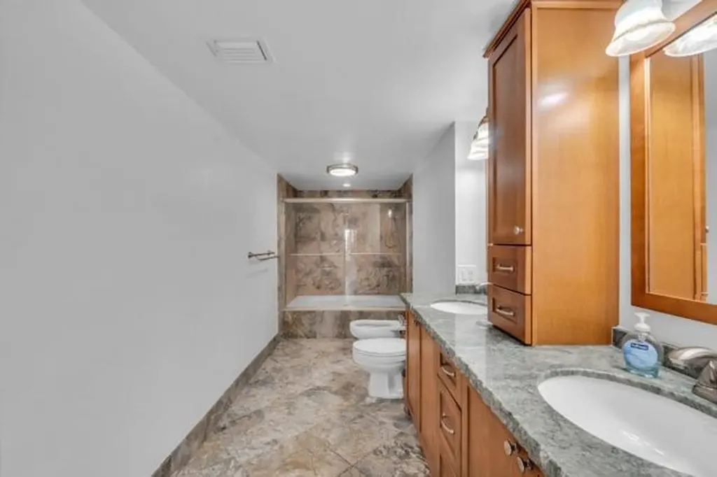 961 SE 20th Avenue Deerfield Beach FL 33441