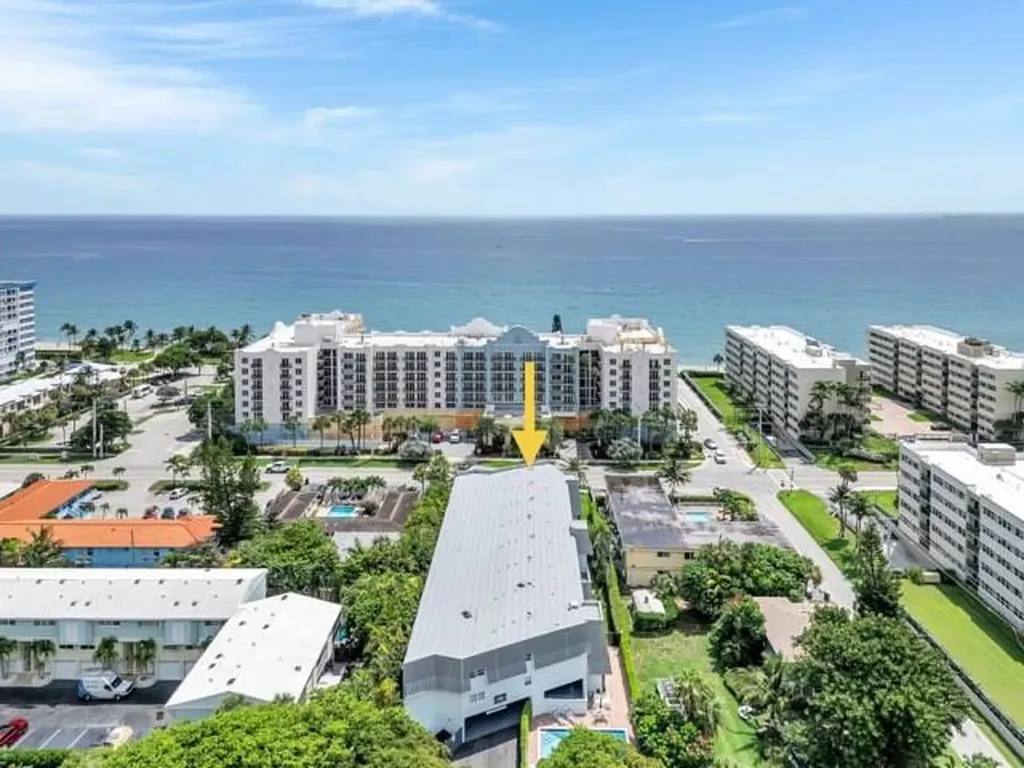 961 SE 20th Avenue Deerfield Beach FL 33441
