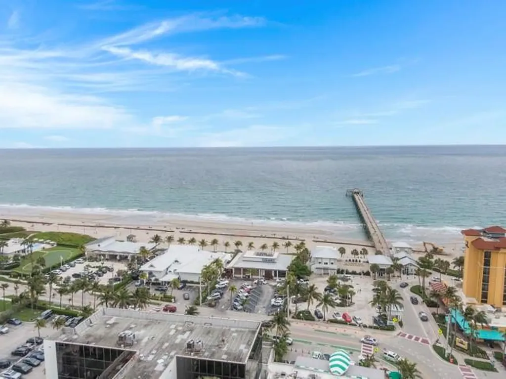 961 SE 20th Avenue Deerfield Beach FL 33441