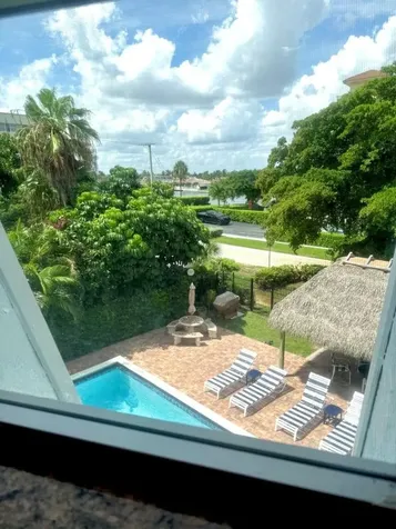 961 SE 20th Avenue Deerfield Beach FL 33441