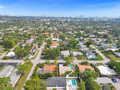1280 NE 40th Street Oakland Park FL 33334