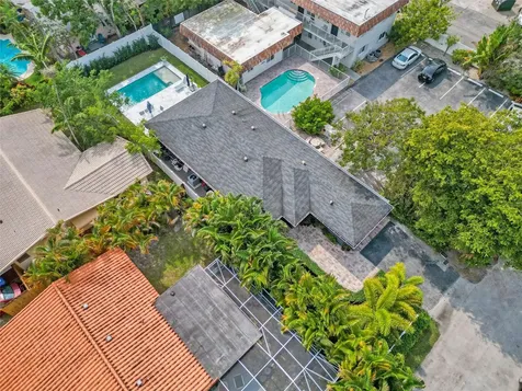 1280 NE 40th Street Oakland Park FL 33334