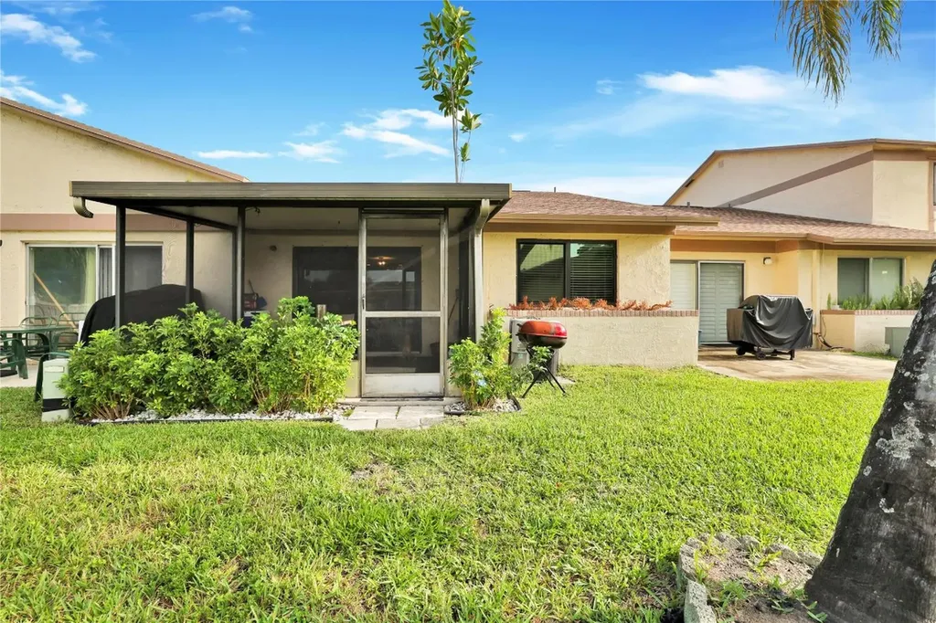 10700 NW 30th Place Sunrise FL 33322