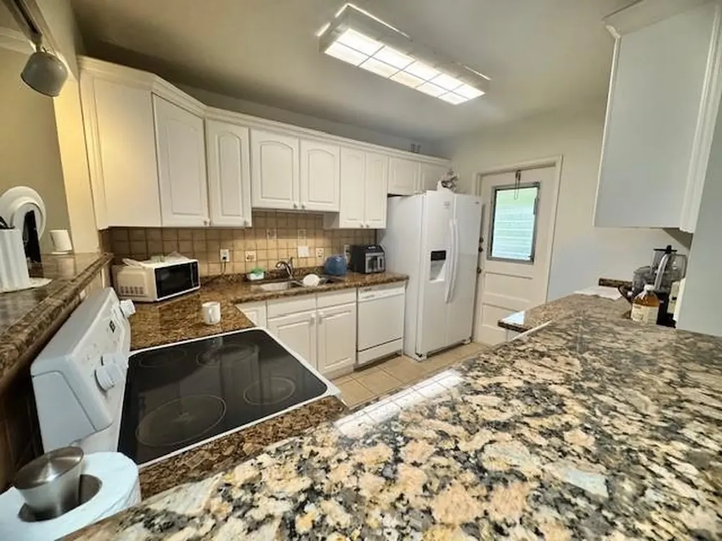 2850 N Palm Aire Drive Pompano Beach FL 33069