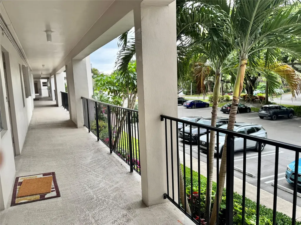 2850 N Palm Aire Drive Pompano Beach FL 33069