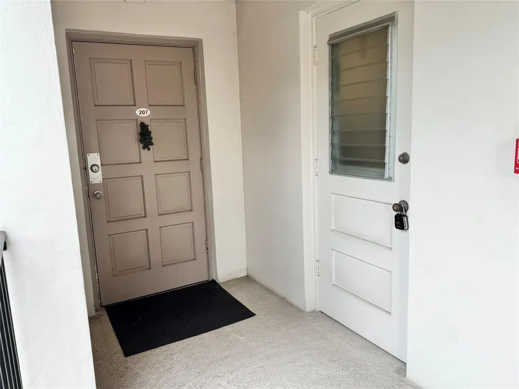 2850 N Palm Aire Drive Pompano Beach FL 33069