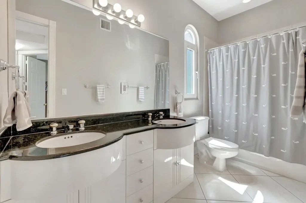 1776 Bay Drive Pompano Beach FL 33062