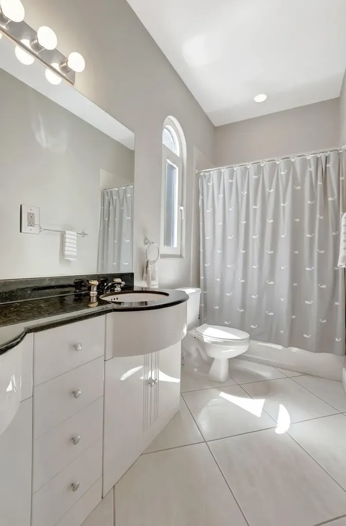 1776 Bay Drive Pompano Beach FL 33062