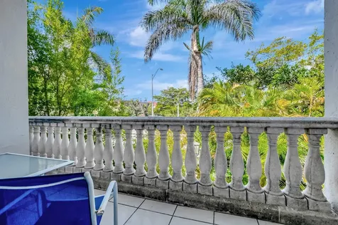 1776 Bay Drive Pompano Beach FL 33062