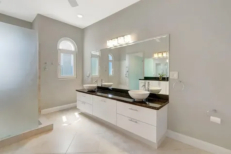 1776 Bay Drive Pompano Beach FL 33062