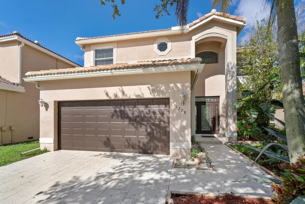 5228 NW 112th Terrace Coral Springs FL 33076