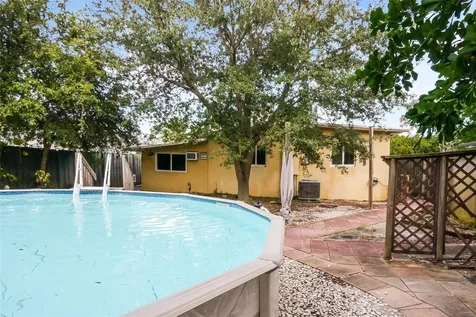 1421 SW 23rd Avenue Fort Lauderdale FL 33312