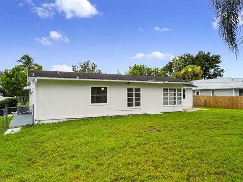 461 SW Meadow Terrace Port St Lucie FL 34984
