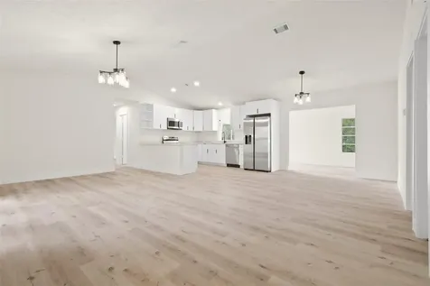 461 SW Meadow Terrace Port St Lucie FL 34984