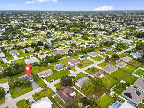 461 SW Meadow Terrace Port St Lucie FL 34984