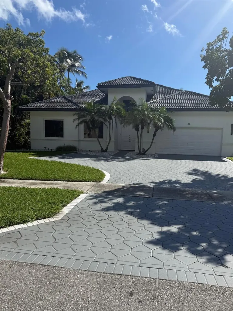 830 Bailey Street Boca Raton FL 33487