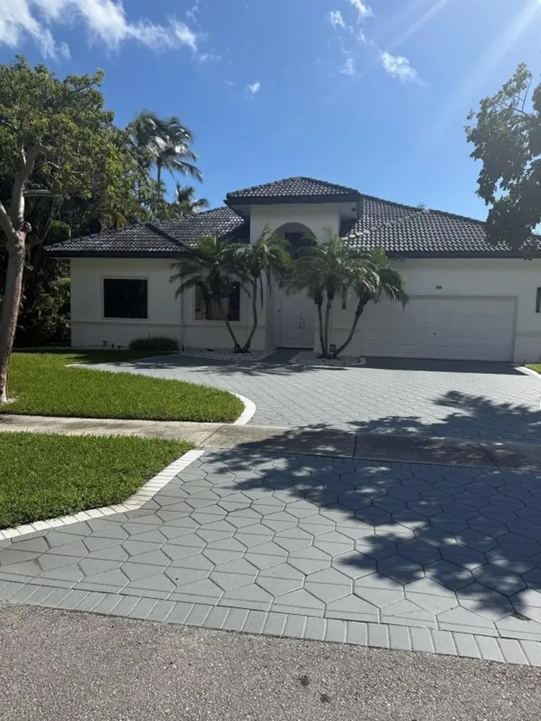 830 Bailey Street Boca Raton FL 33487