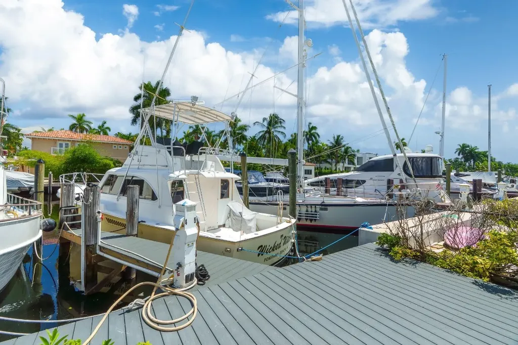 70 Isle Of Venice Fort Lauderdale FL 33301