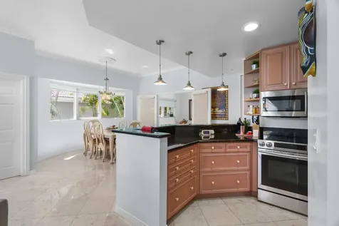 70 Isle Of Venice Fort Lauderdale FL 33301