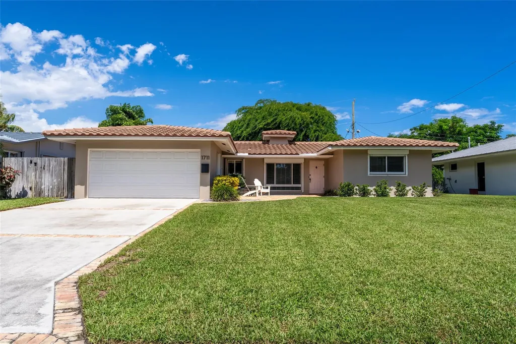 1711 NE 40th Court Oakland Park FL 33334