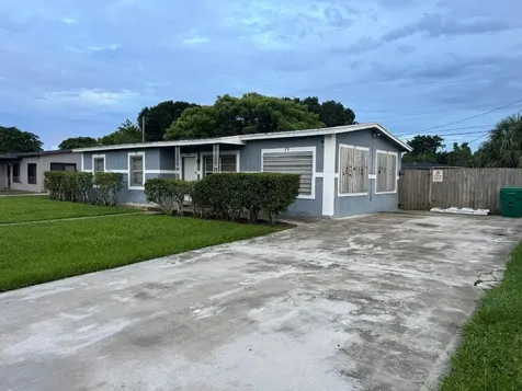 3330 NW 7th Court Lauderhill FL 33311
