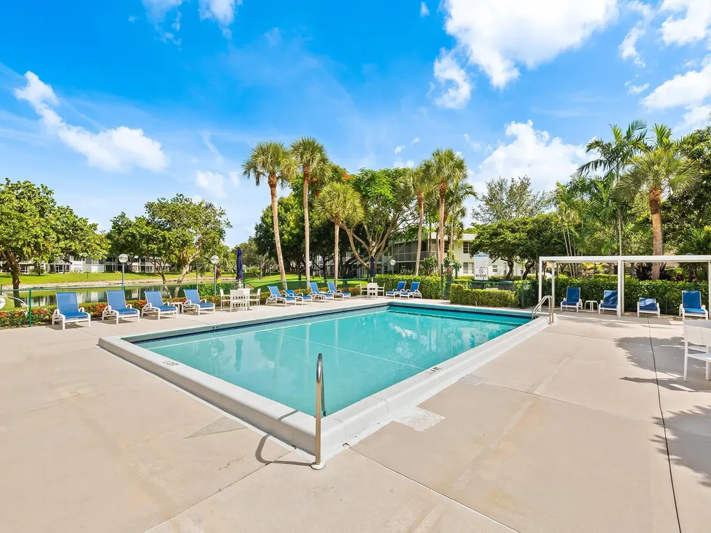 4221 W Palm Aire Drive Pompano Beach FL 33069
