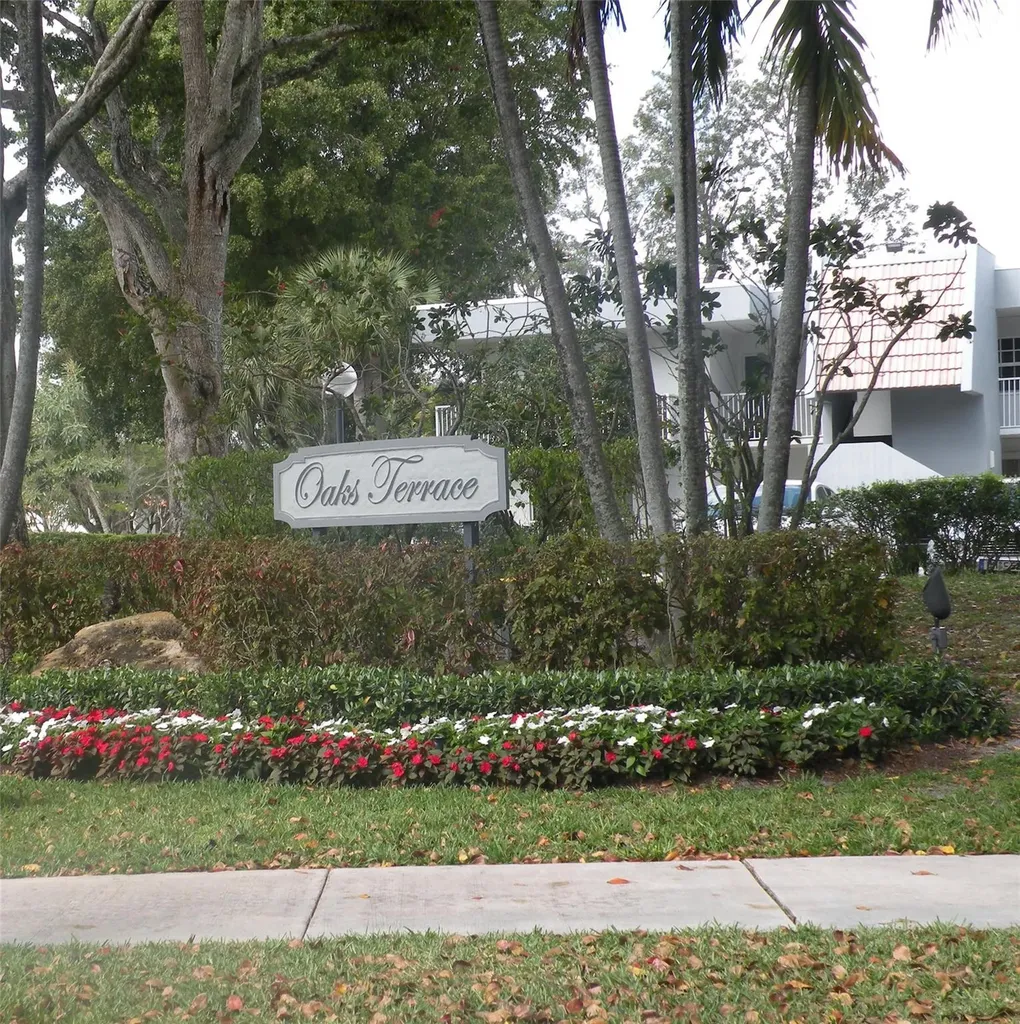 4221 W Palm Aire Drive Pompano Beach FL 33069