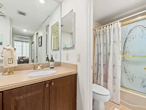 4221 W Palm Aire Drive Pompano Beach FL 33069