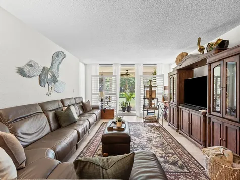 4221 W Palm Aire Drive Pompano Beach FL 33069