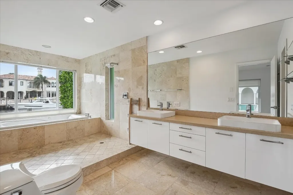 40 Isla Bahia Drive Fort Lauderdale FL 33316
