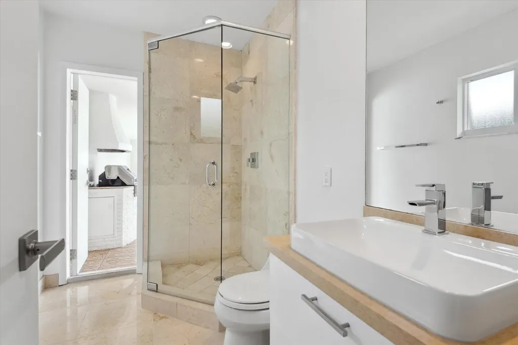 40 Isla Bahia Drive Fort Lauderdale FL 33316
