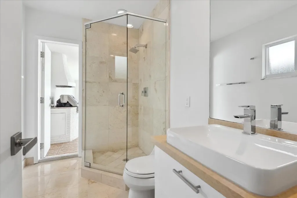 40 Isla Bahia Drive Fort Lauderdale FL 33316