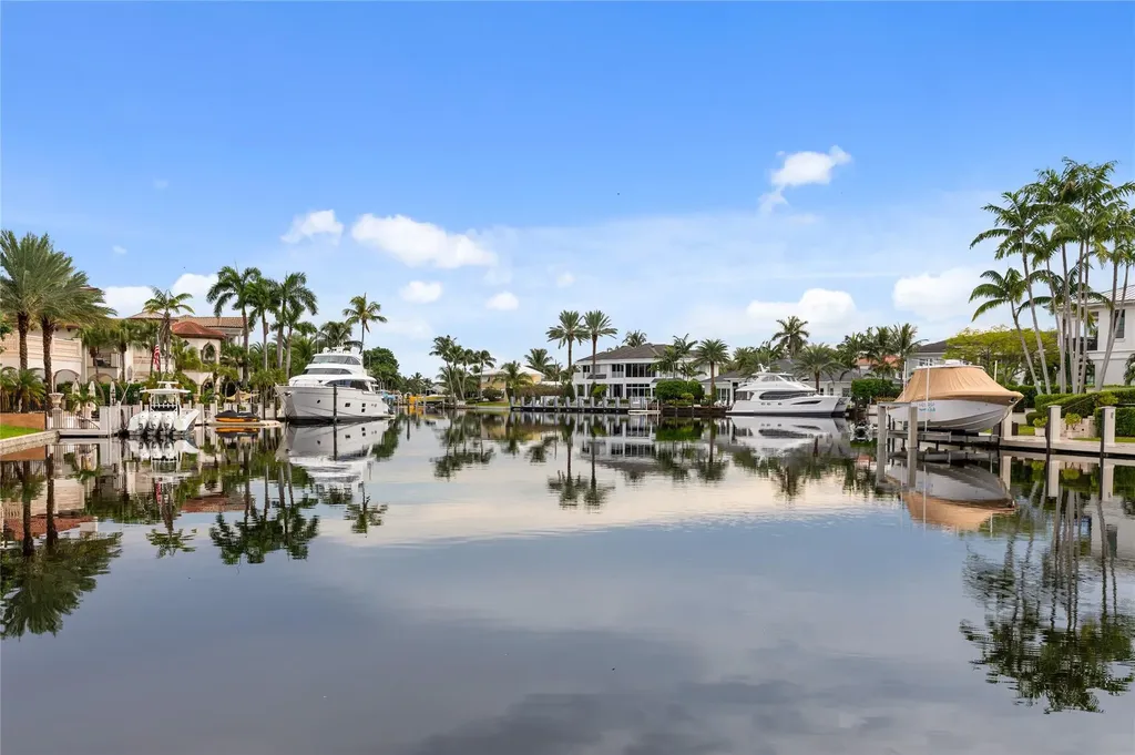3211 NE 27th Avenue Lighthouse Point FL 33064