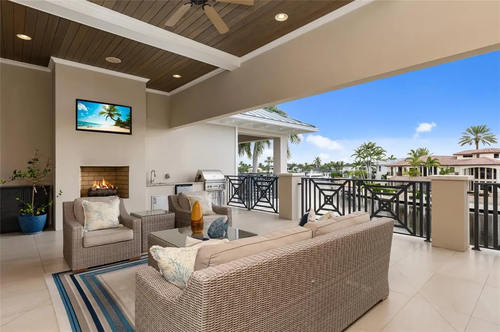 3211 NE 27th Avenue Lighthouse Point FL 33064