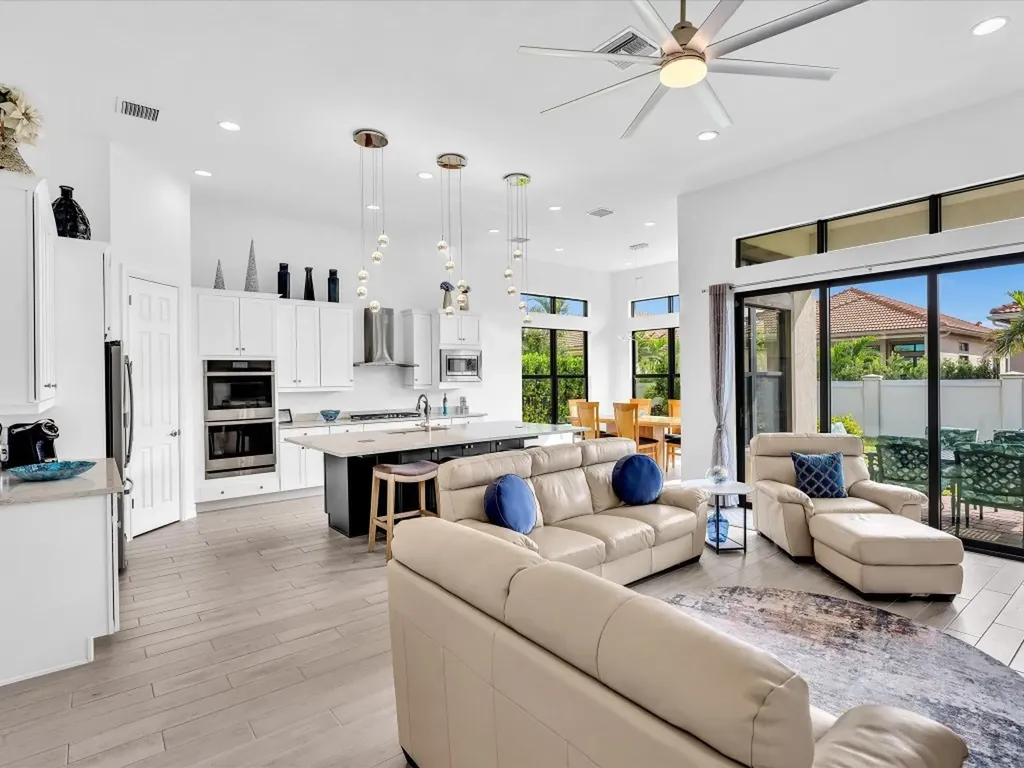 8928 Bastille Circle Parkland FL 33076