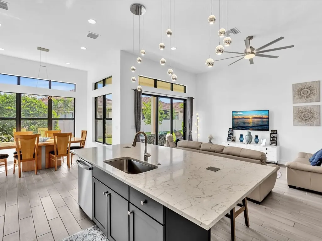 8928 Bastille Circle Parkland FL 33076