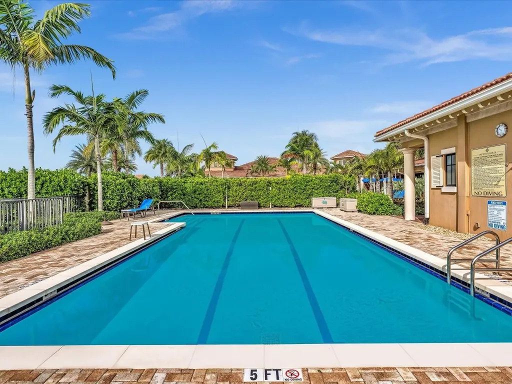8928 Bastille Circle Parkland FL 33076