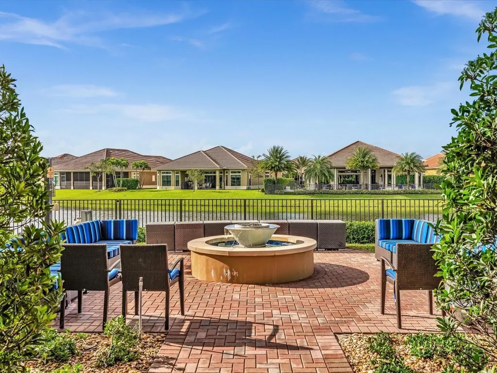 8928 Bastille Circle Parkland FL 33076