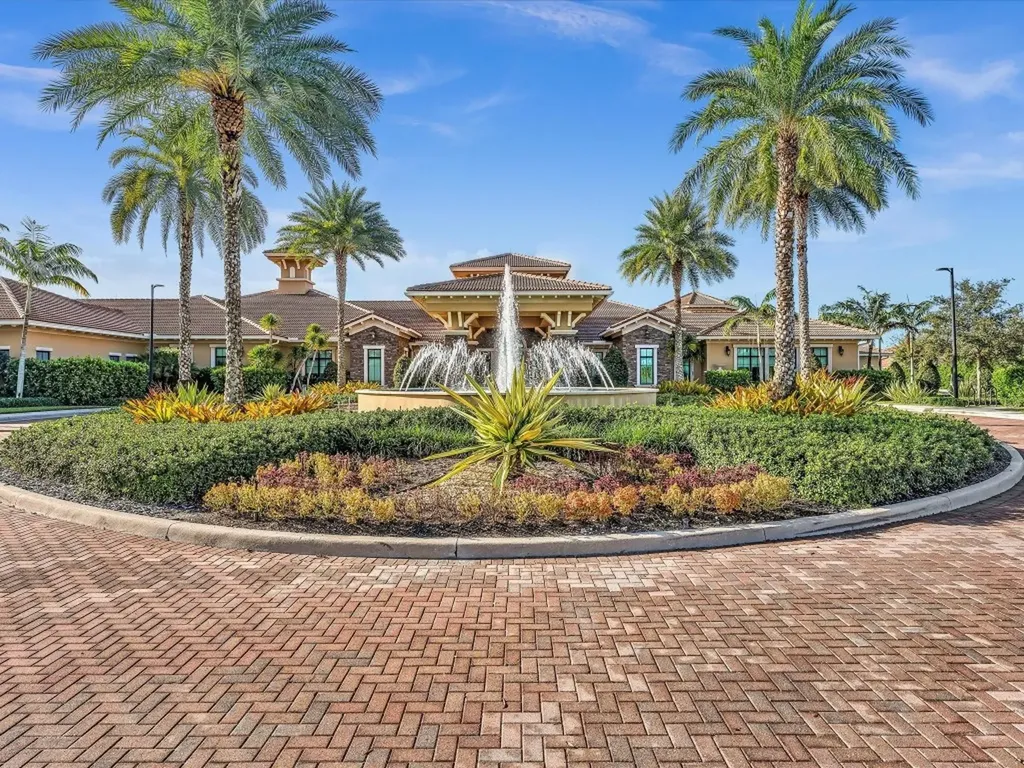 8928 Bastille Circle Parkland FL 33076