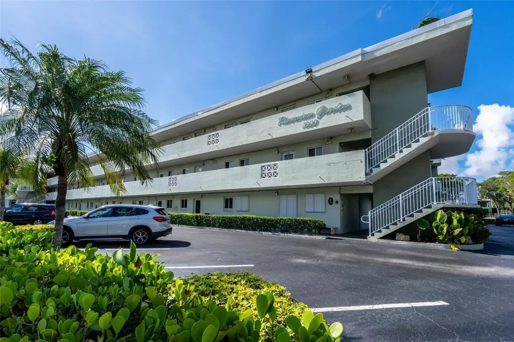 1000 SE 4th Street Fort Lauderdale FL 33301