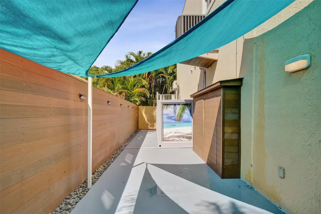 710 NE 15th Avenue Fort Lauderdale FL 33304